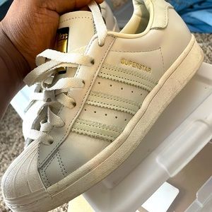 Adidas’s mint green shell toes worn 3 times